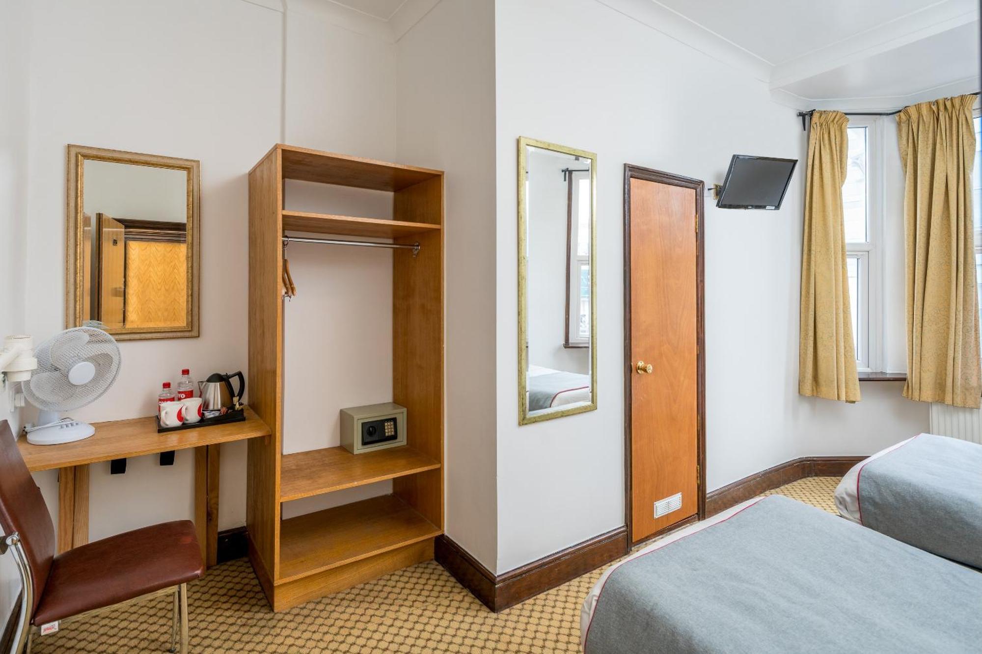 Oyo Abbey Hotel, London Shepherd'S Bush Market Exteriör bild